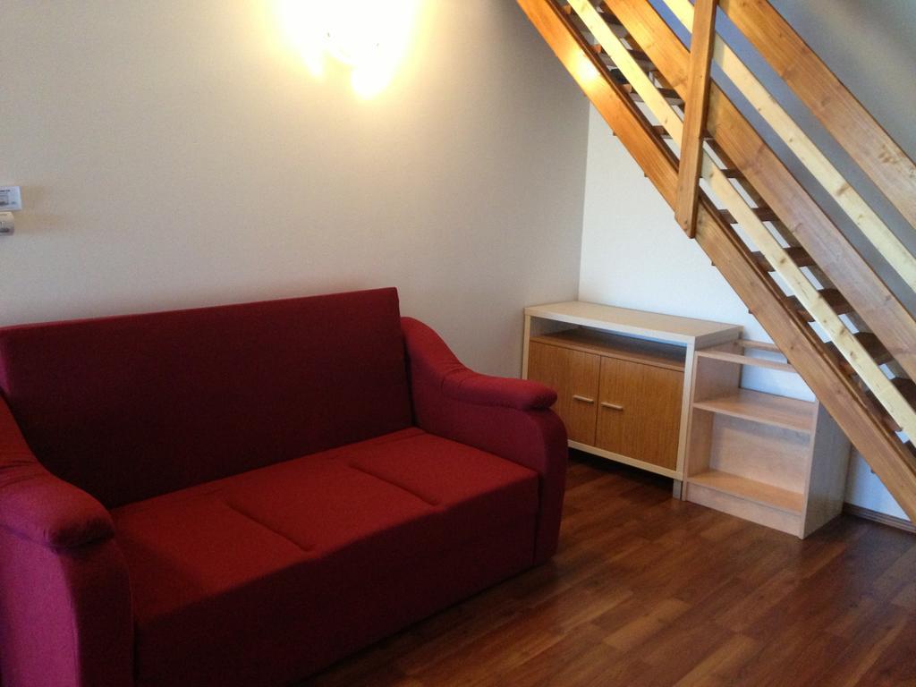 Lovagvar Apartments 久洛 客房 照片